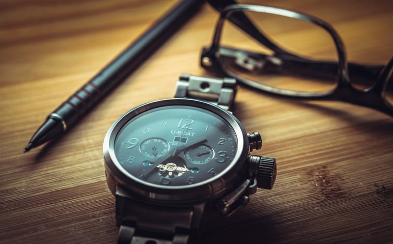 Quantum Displacement Watch